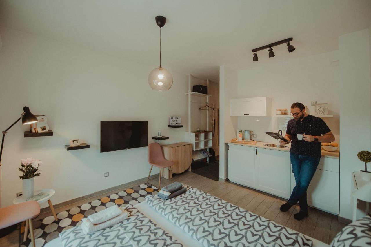 Studio Apartman Centar จาโกโว ภายนอก รูปภาพ